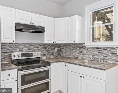 1511 N 54th Street - Photo Thumbnail 1