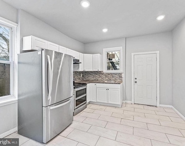 1511 N 54th Street - Photo Thumbnail 3