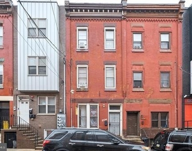 2136 N Carlisle Street - Photo Thumbnail 2