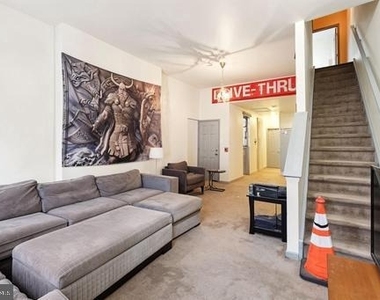 2136 N Carlisle Street - Photo Thumbnail 7