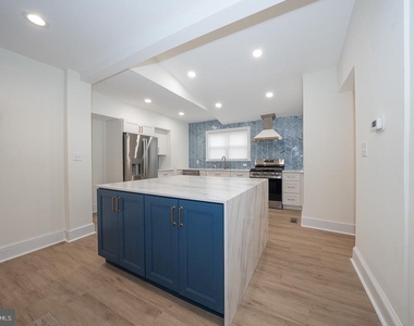 717 Miller Street - Photo Thumbnail 11