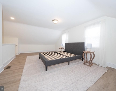 717 Miller Street - Photo Thumbnail 32
