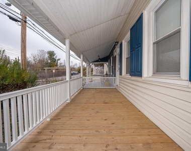 717 Miller Street - Photo Thumbnail 2