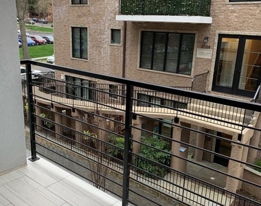4008 Edmunds Nw - Photo Thumbnail 4