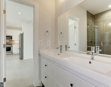 4008 Edmunds Nw - Photo Thumbnail 16