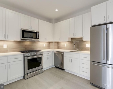 4008 Edmunds Nw - Photo Thumbnail 2