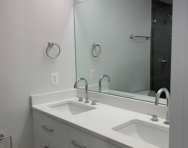 4008 Edmunds Nw - Photo Thumbnail 5