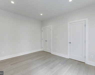 4008 Edmunds Nw - Photo Thumbnail 12
