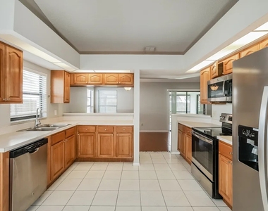 8927 Southwest 108th Circle Court - Photo Thumbnail 1