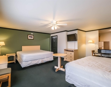 1025 Swanson Street - Photo Thumbnail 12