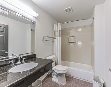 1025 Swanson Street - Photo Thumbnail 13