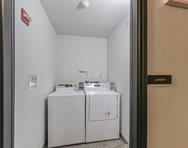 1025 Swanson Street - Photo Thumbnail 19