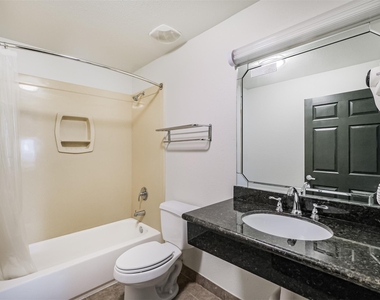 1025 Swanson Street - Photo Thumbnail 14