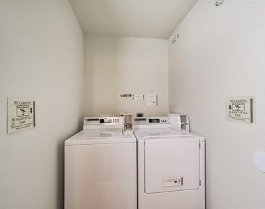 1025 Swanson Street - Photo Thumbnail 18