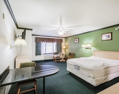 1025 Swanson Street - Photo Thumbnail 10