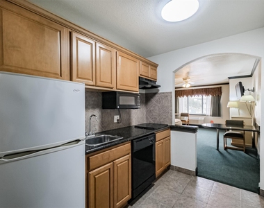 1025 Swanson Street - Photo Thumbnail 9