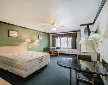 1025 Swanson Street - Photo Thumbnail 11