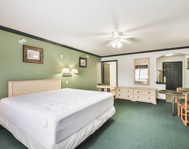 1025 Swanson Street - Photo Thumbnail 9