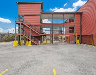 1025 Swanson Street - Photo Thumbnail 26