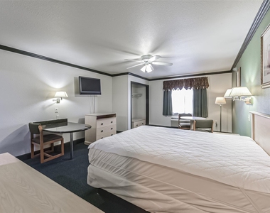 1025 Swanson Street - Photo Thumbnail 20