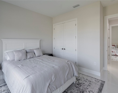 8982 Gustavia Court - Photo Thumbnail 23