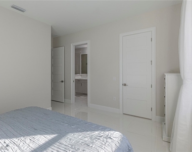 8982 Gustavia Court - Photo Thumbnail 20