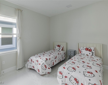 8982 Gustavia Court - Photo Thumbnail 25