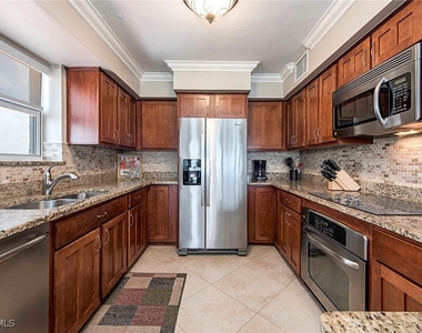 10701 Gulf Shore Drive - Photo Thumbnail 3