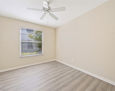 7822 Gardner Drive - Photo Thumbnail 11