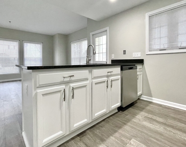 120 Washington Street - Photo Thumbnail 6