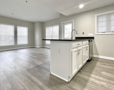 120 Washington Street - Photo Thumbnail 3