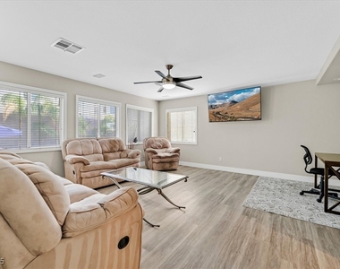 2735 Peekskill Avenue - Photo Thumbnail 4