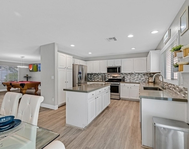 2735 Peekskill Avenue - Photo Thumbnail 8