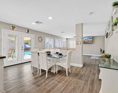 2735 Peekskill Avenue - Photo Thumbnail 3