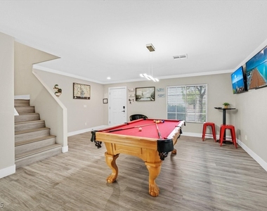 2735 Peekskill Avenue - Photo Thumbnail 1