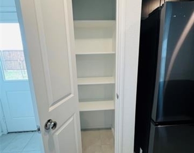 3401 Harper Street - Photo Thumbnail 4