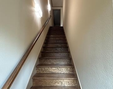 3112 Pavonia Drive - Photo Thumbnail 10