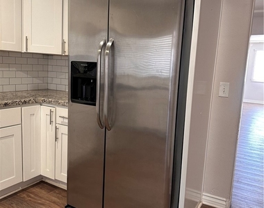 10917 Bryant Street - Photo Thumbnail 4