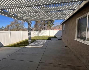 10917 Bryant Street - Photo Thumbnail 8