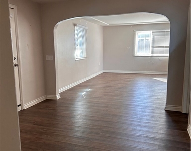 10917 Bryant Street - Photo Thumbnail 1