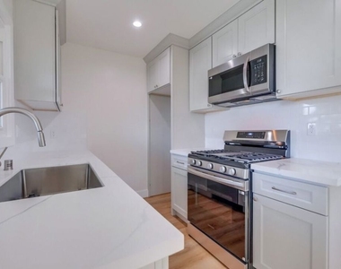 8356 Kittyhawk Avenue - Photo Thumbnail 10
