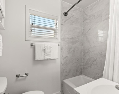 1453 Thomas Ave - Photo Thumbnail 15