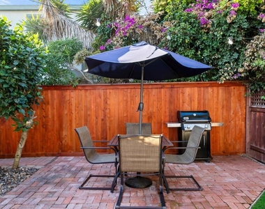 1453 Thomas Ave - Photo Thumbnail 18