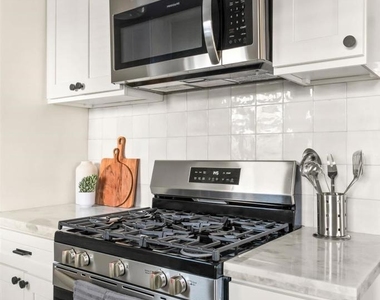 1453 Thomas Ave - Photo Thumbnail 7