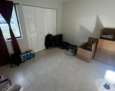 2289 Se Seamist Street - Photo Thumbnail 8
