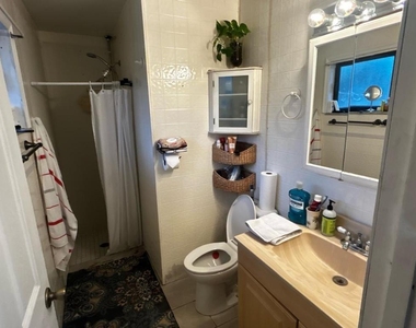 2289 Se Seamist Street - Photo Thumbnail 9