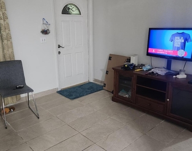2289 Se Seamist Street - Photo Thumbnail 2