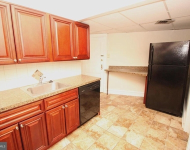 7876 Spring Avenue - Photo Thumbnail 10
