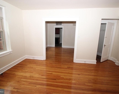 7876 Spring Avenue - Photo Thumbnail 6