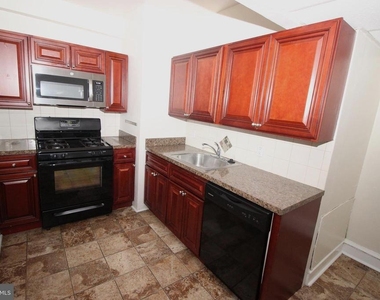 7876 Spring Avenue - Photo Thumbnail 9